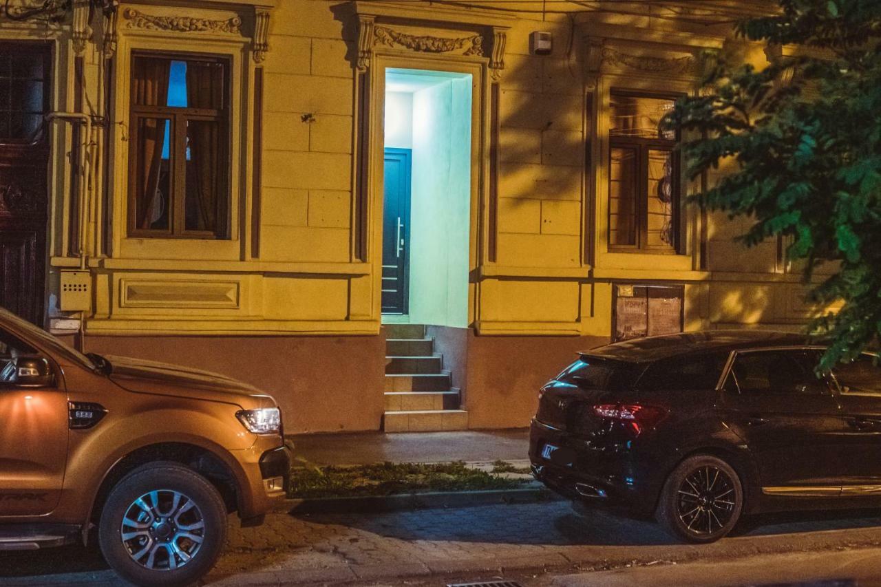 Готель Timhouse Тімішоара Екстер'єр фото